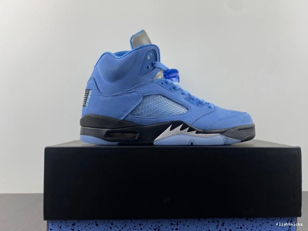 UNC 5 Air Jordan DV1310-401 0902
